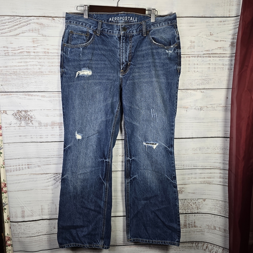 Aeropostale Men's Distressed Blue Bootcut Jeans 34/30